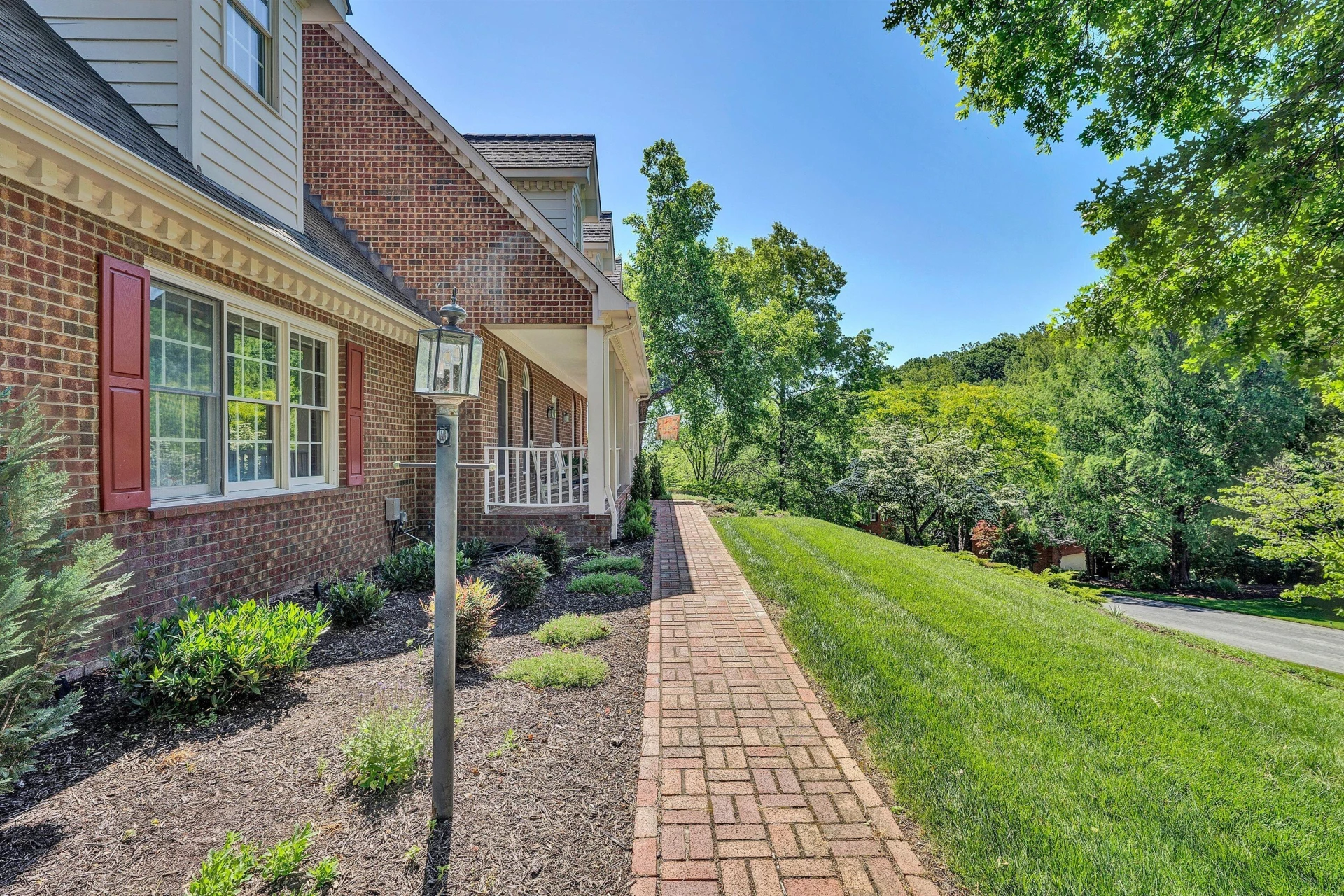 6603 Hidden Woods CT - Photo 8