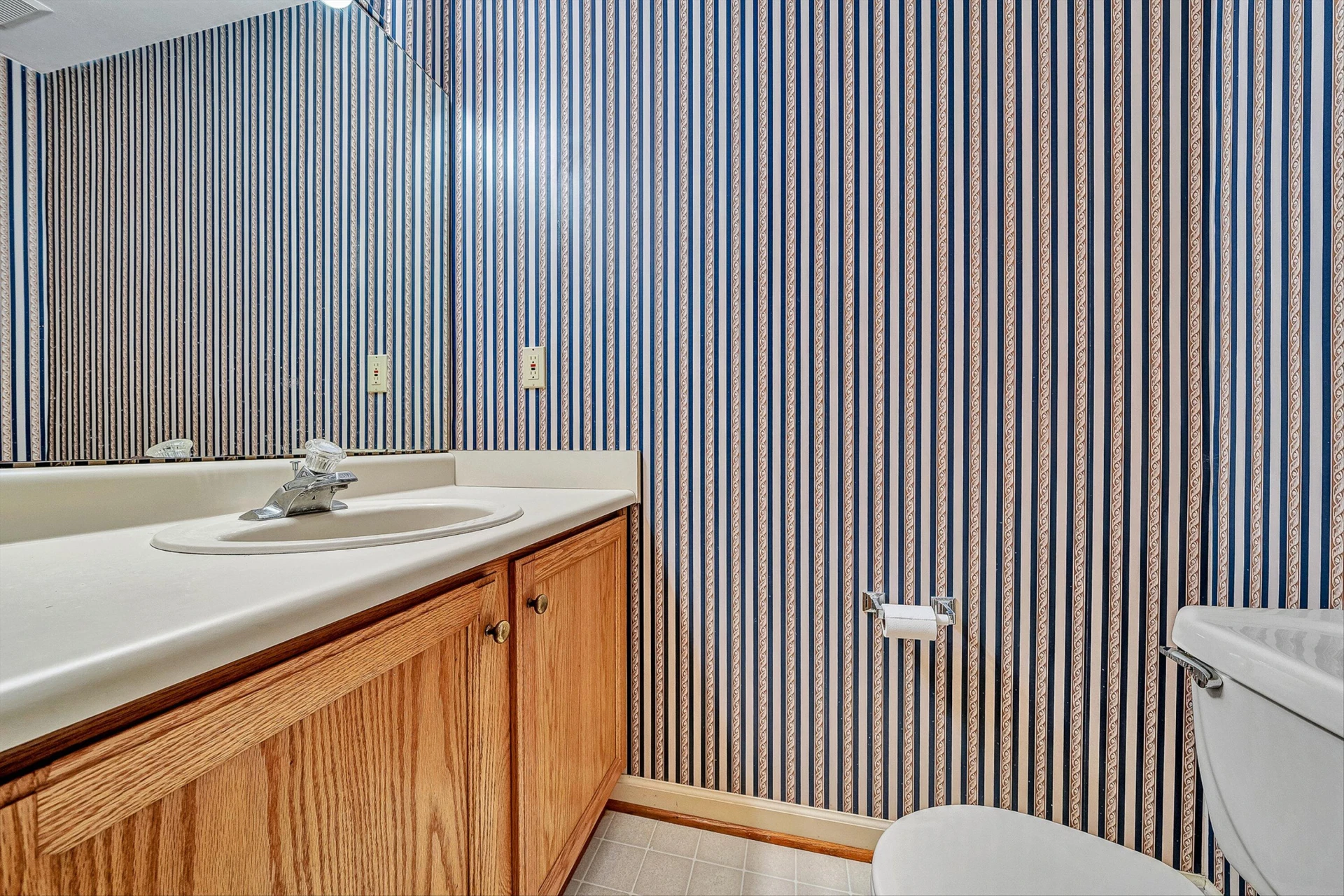 742 Pitt AVE - Photo 18