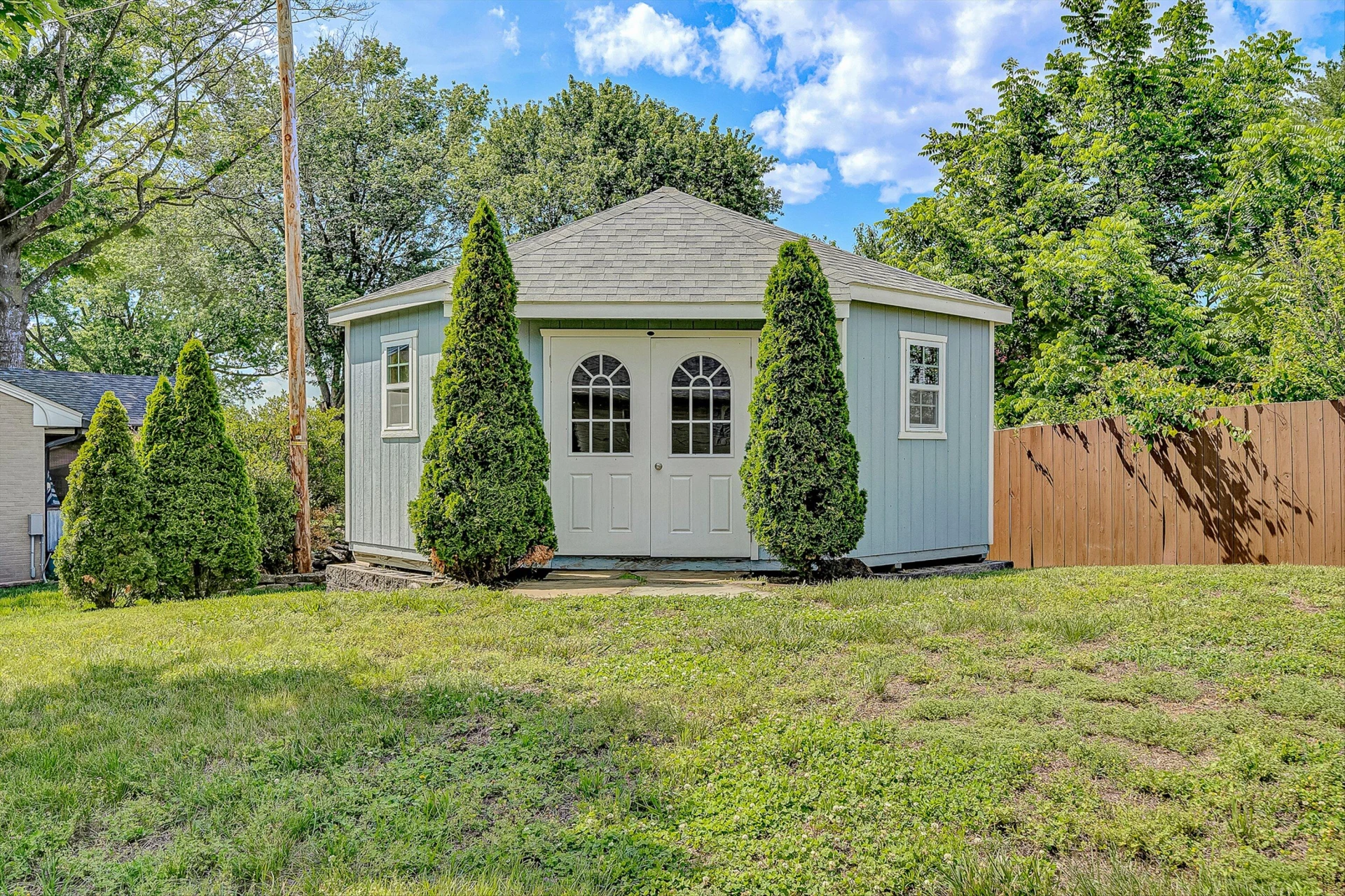 742 Pitt AVE - Photo 21