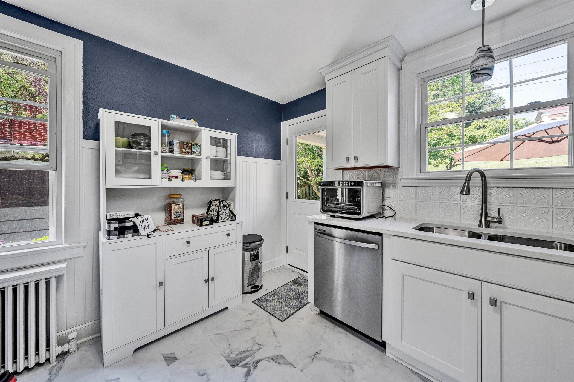 2217 Ross LN SW - Photo 10