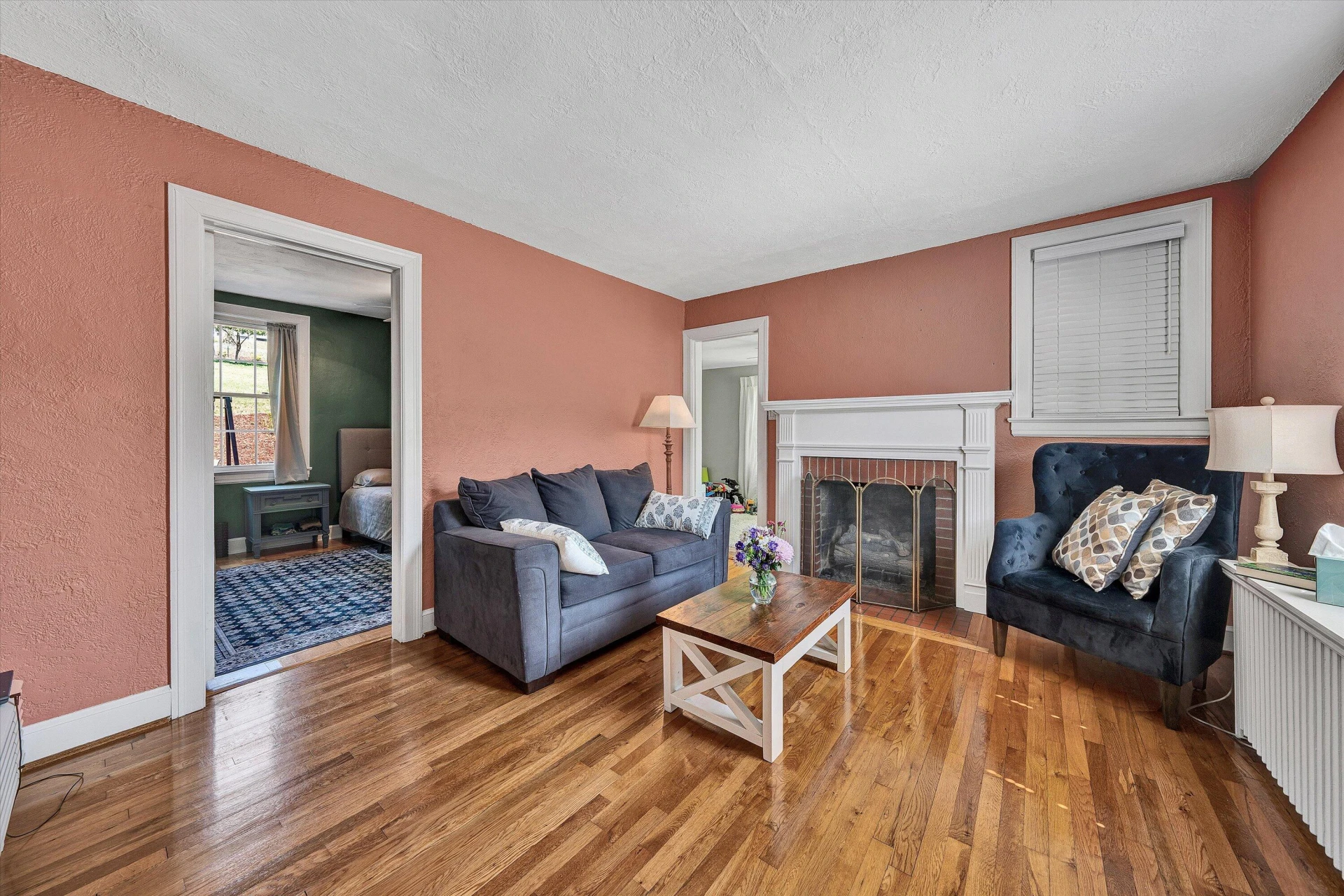 2217 Ross LN SW - Photo 5