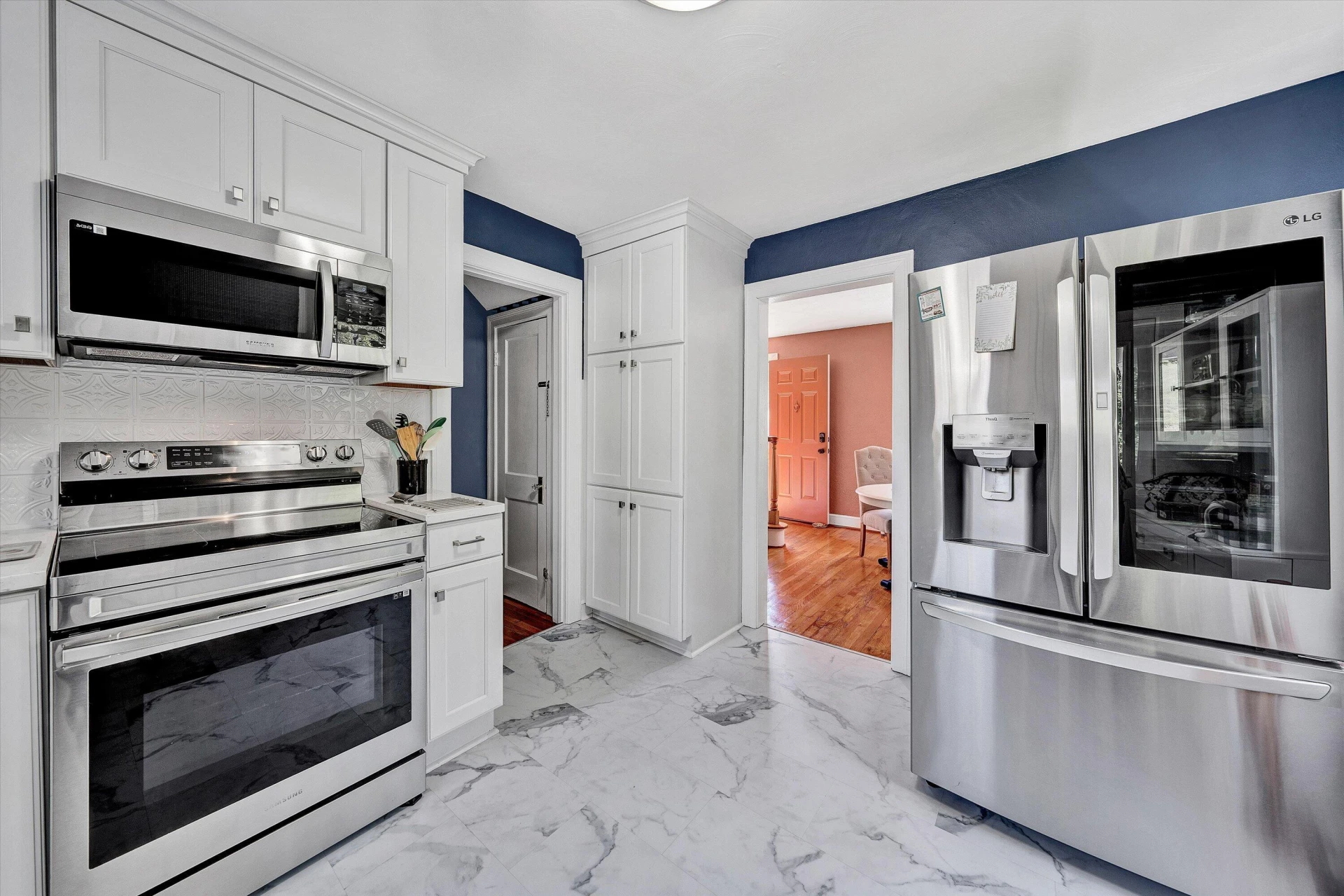 2217 Ross LN SW - Photo 9