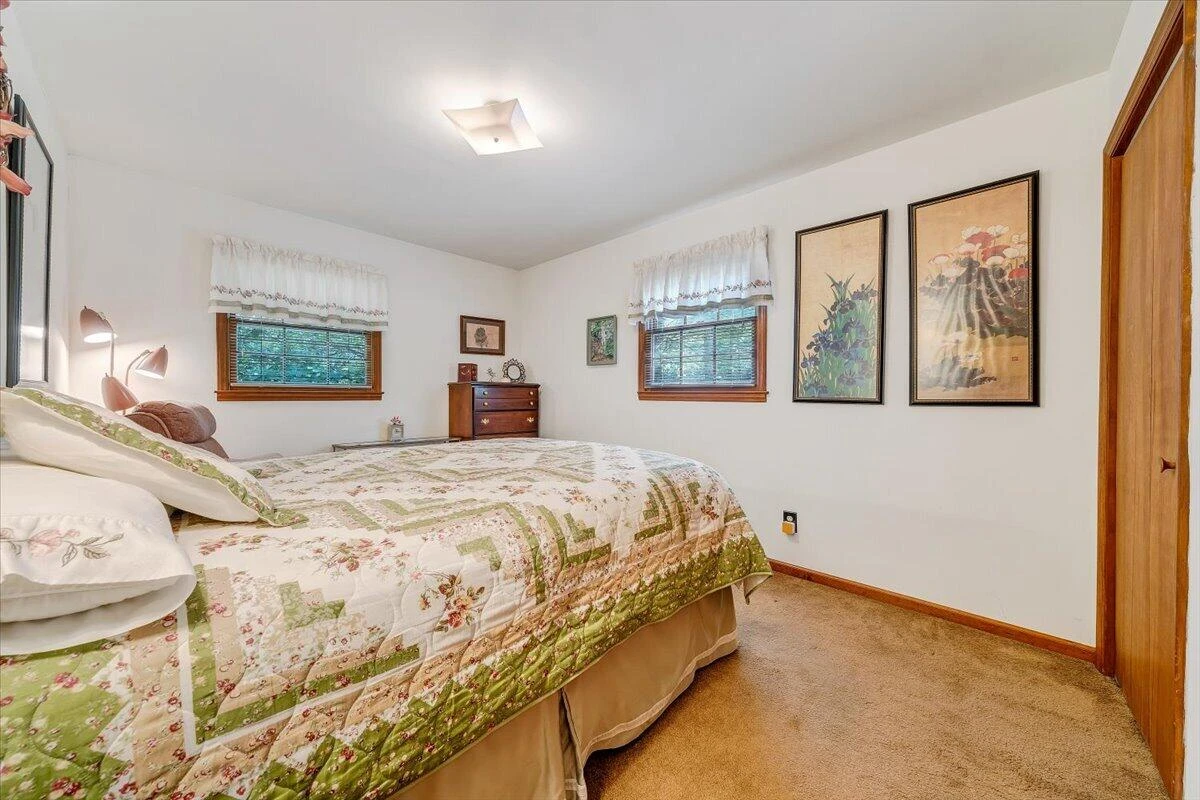 902 White Oak DR - Photo 30