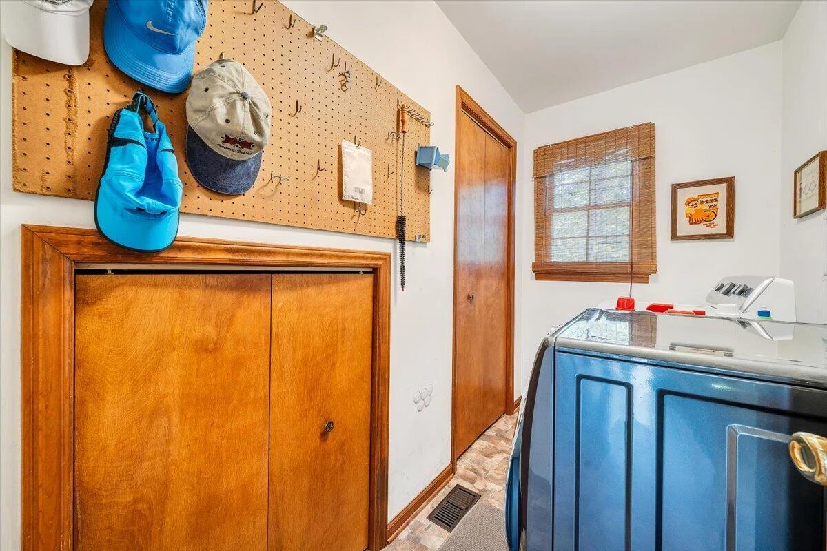 902 White Oak DR - Photo 36