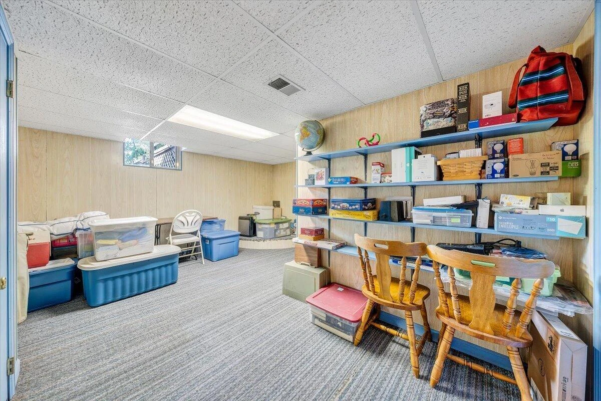 902 White Oak DR - Photo 45