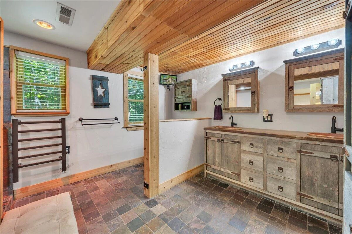 5750 Bandy RD - Photo 39