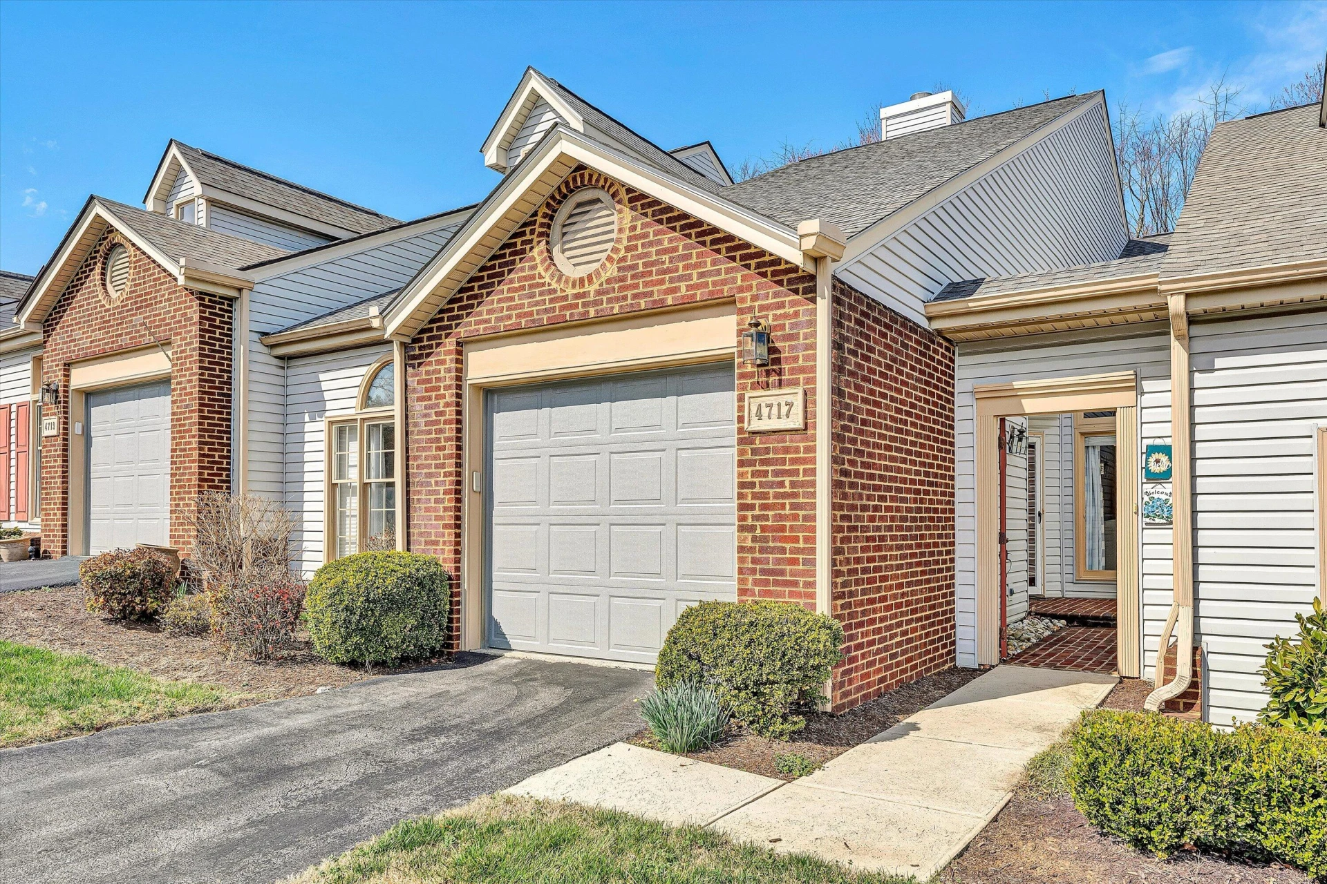 4717 Barclay Square SW - Photo 3