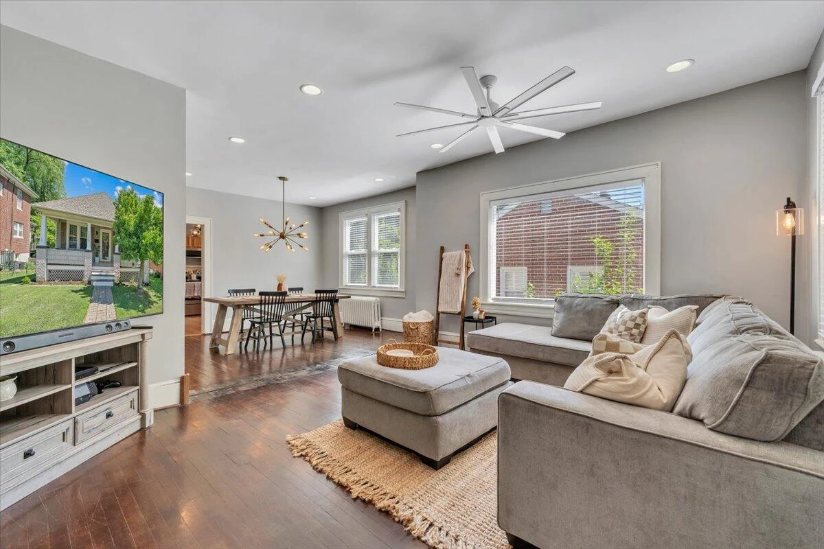 1205 Summit AVE SW - Photo 10