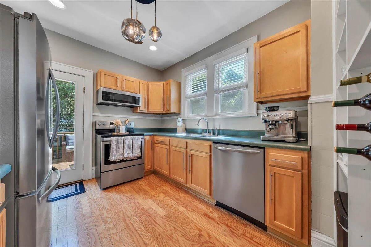 1205 Summit AVE SW - Photo 19