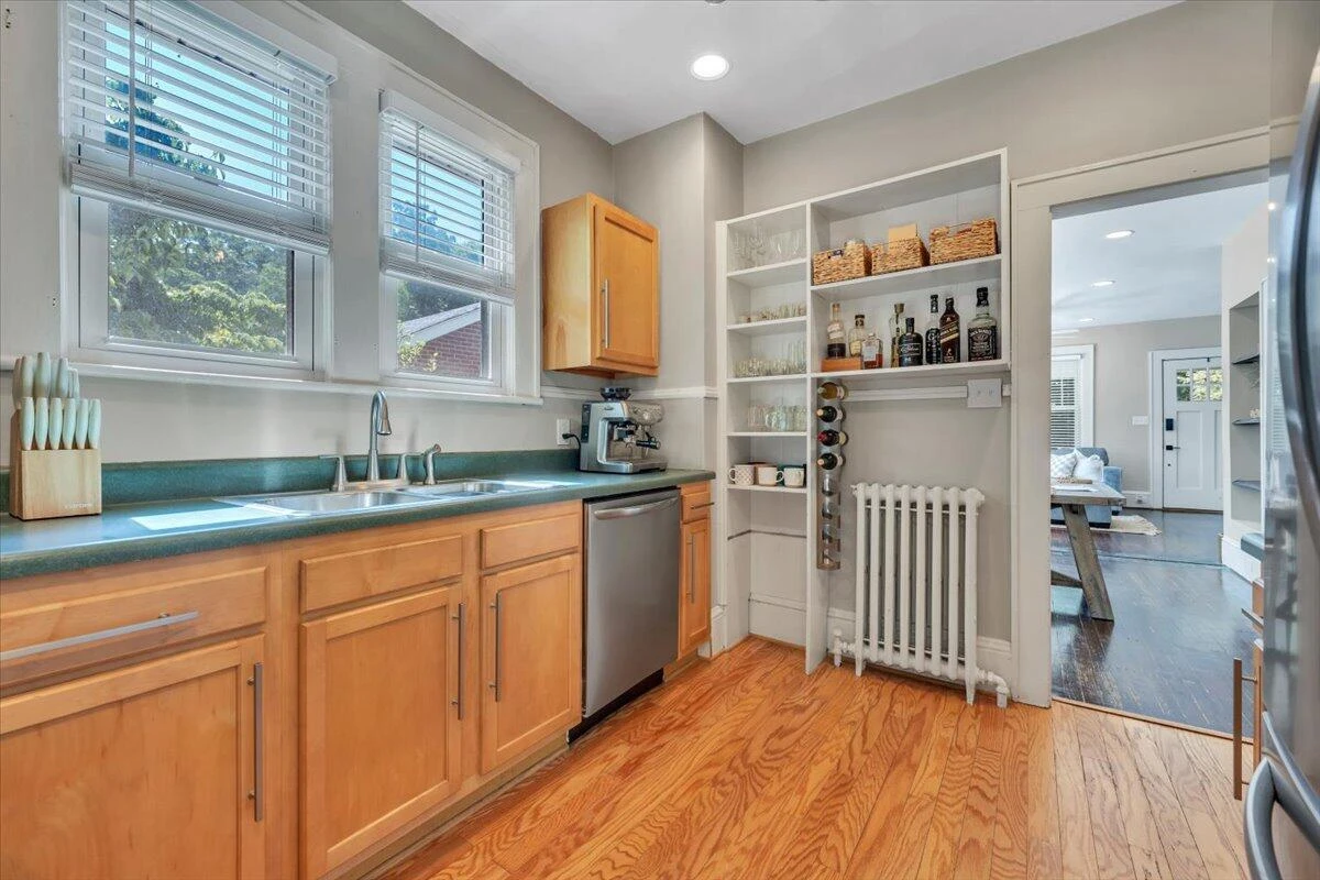 1205 Summit AVE SW - Photo 22