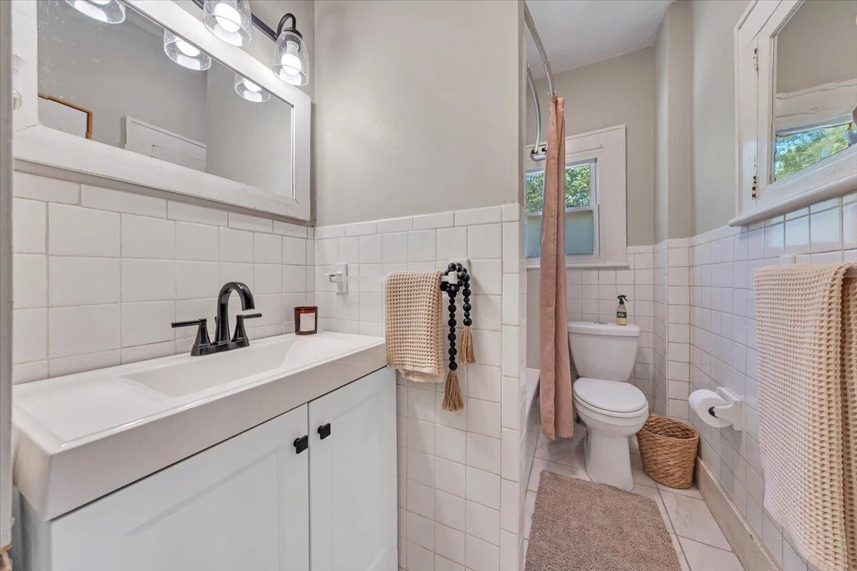 1205 Summit AVE SW - Photo 29