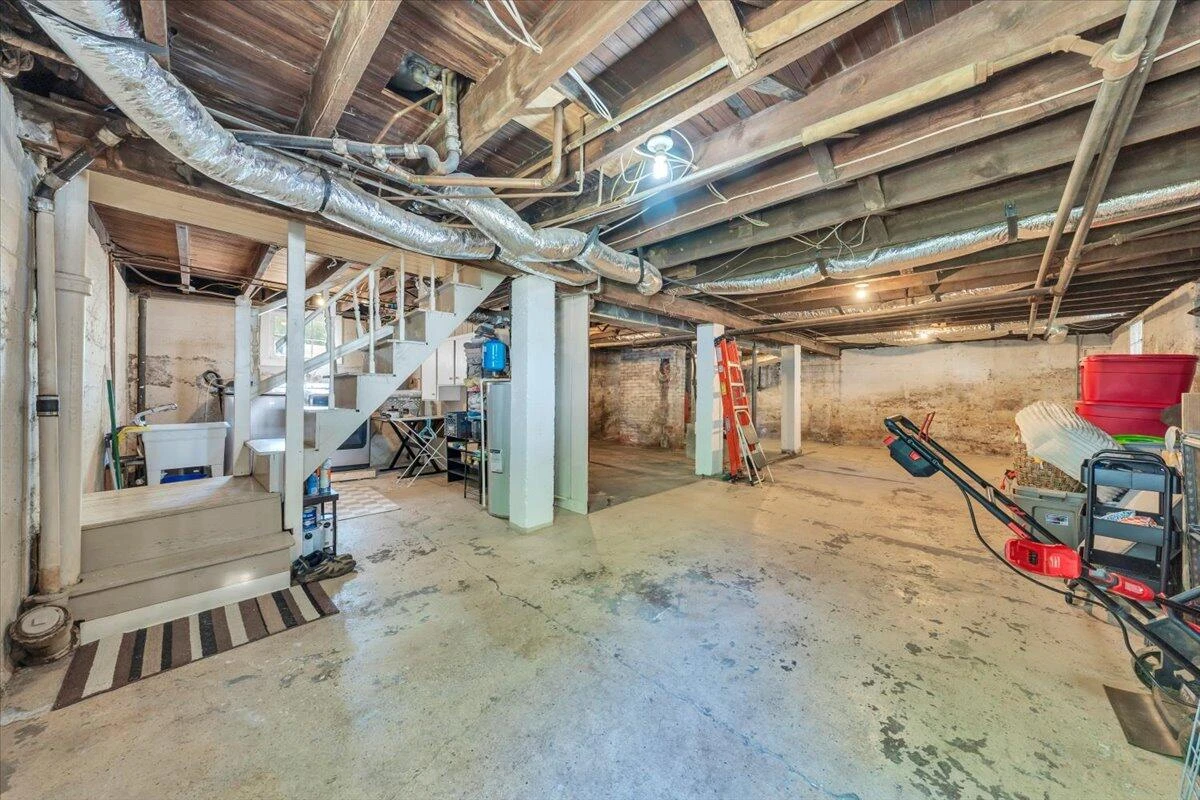 1205 Summit AVE SW - Photo 36