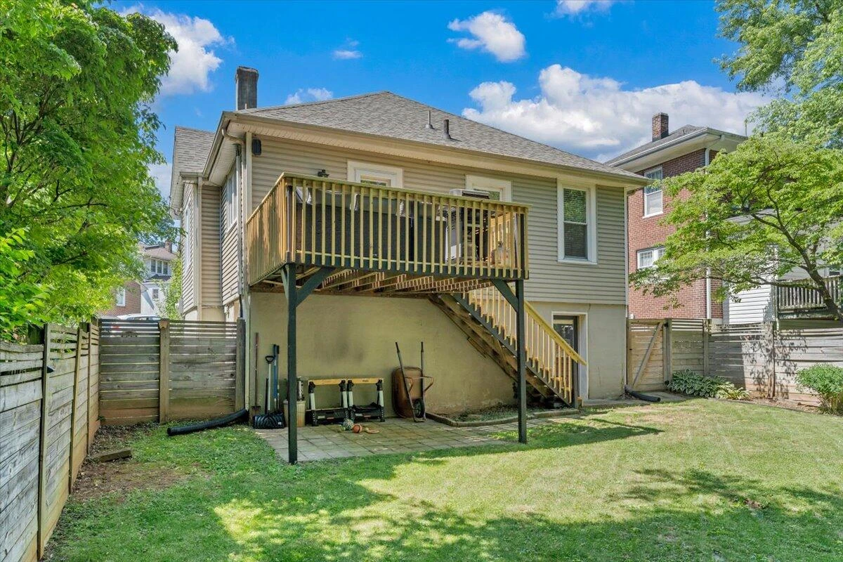 1205 Summit AVE SW - Photo 42