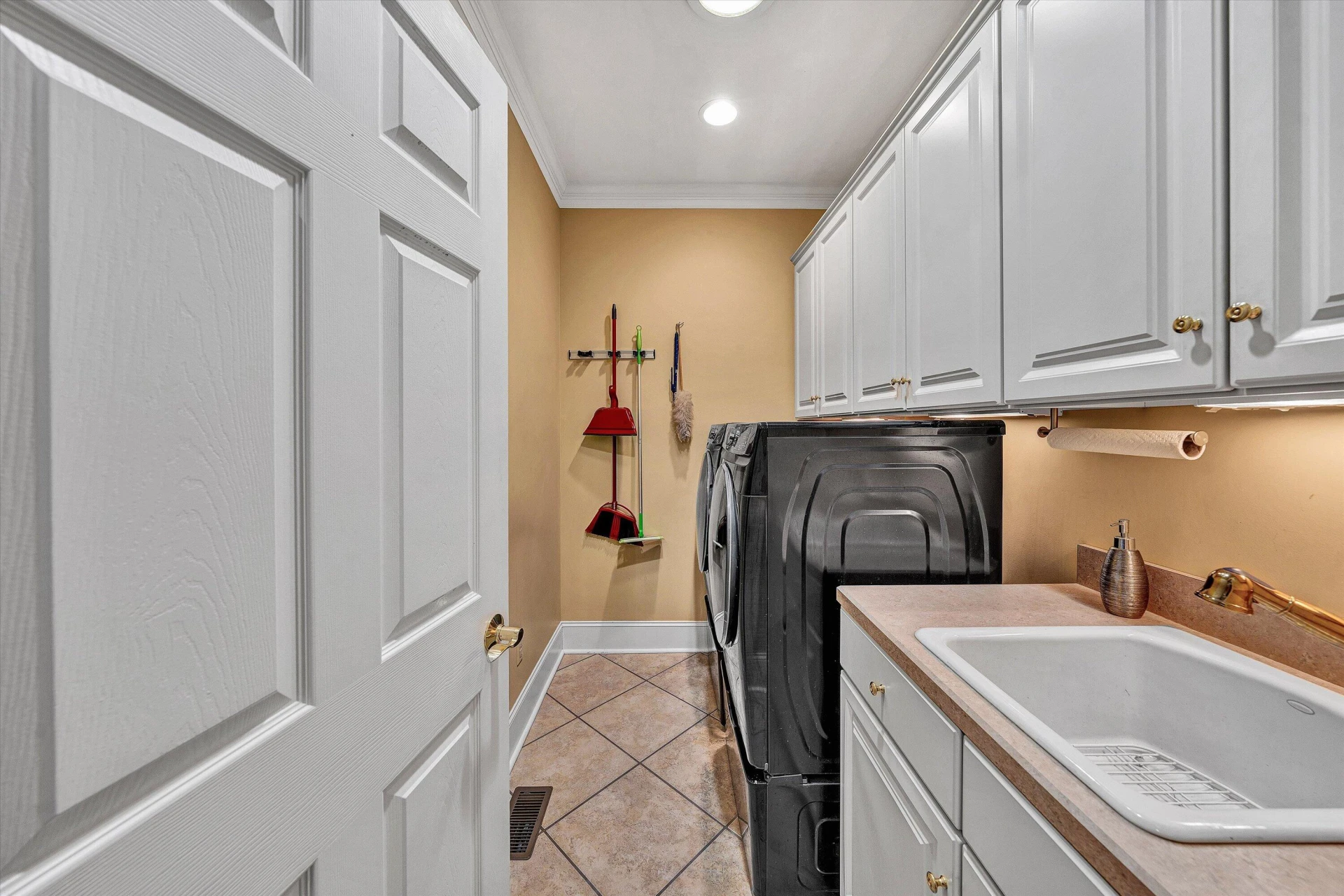 7395 Starlight LN - Photo 42