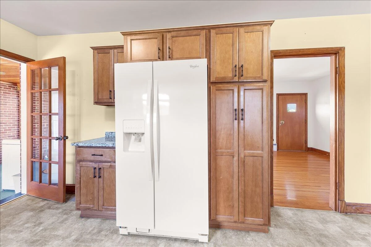 2605 Pinecrest DR - Photo 10