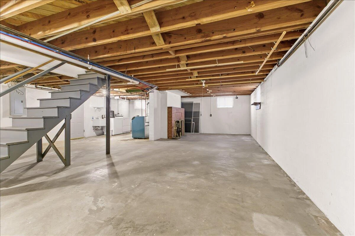 2605 Pinecrest DR - Photo 25