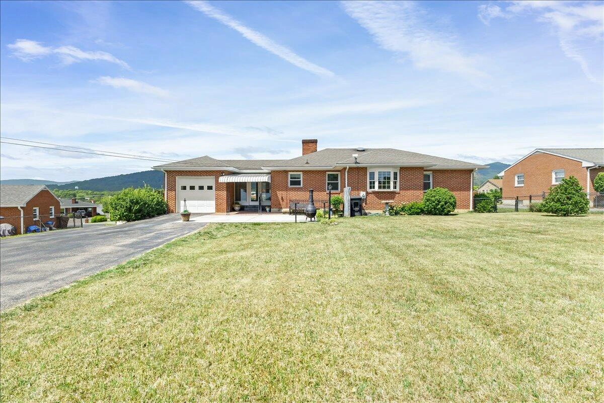 2605 Pinecrest DR - Photo 31