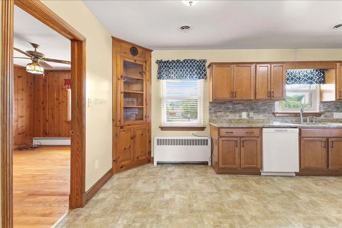 2605 Pinecrest DR - Photo 7