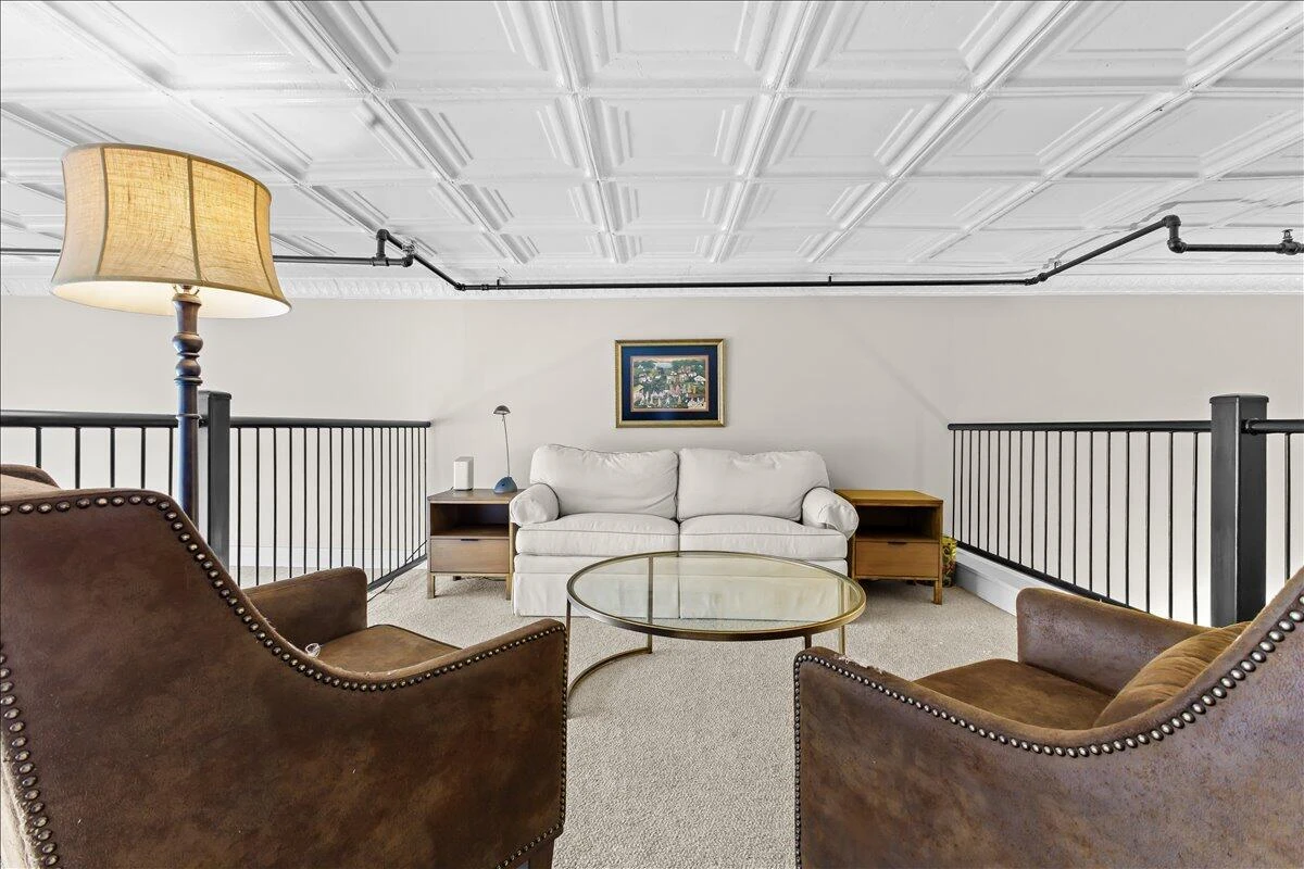 319 Campbell AVE SW #101 - Photo 18