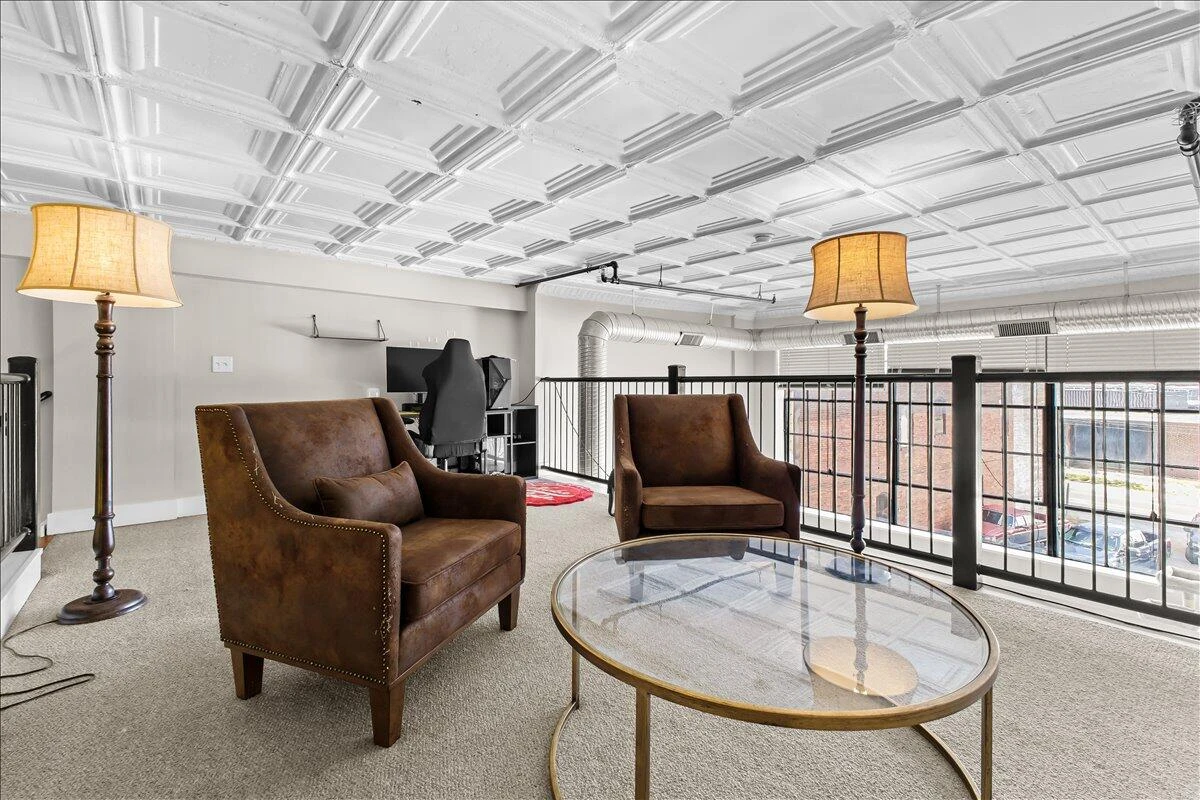 319 Campbell AVE SW #101 - Photo 19