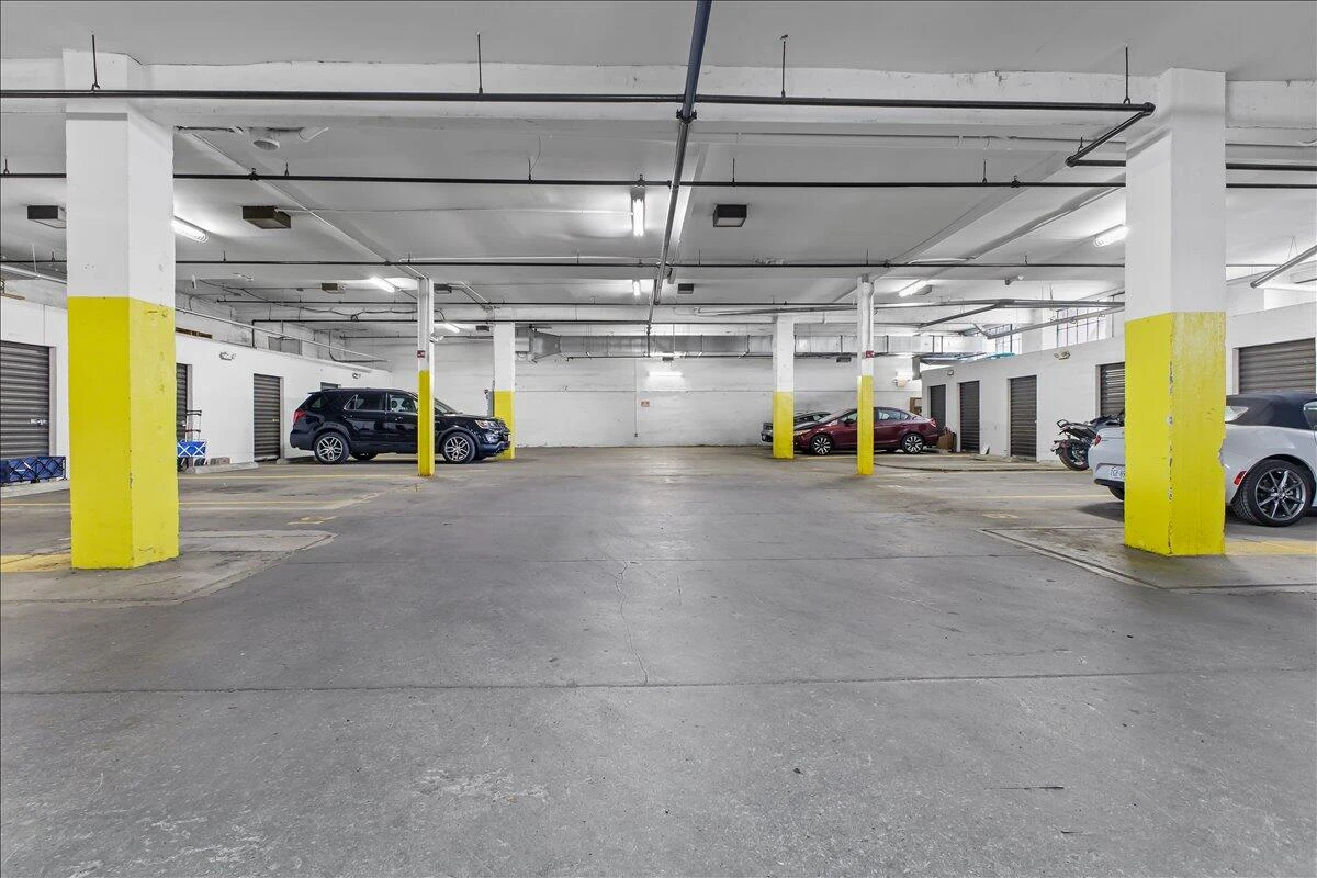 319 Campbell AVE SW #101 - Photo 28