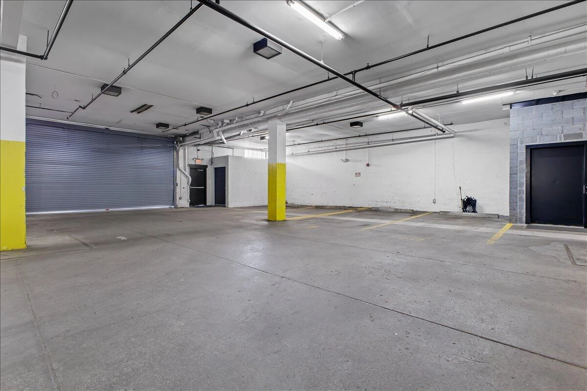 319 Campbell AVE SW #101 - Photo 29