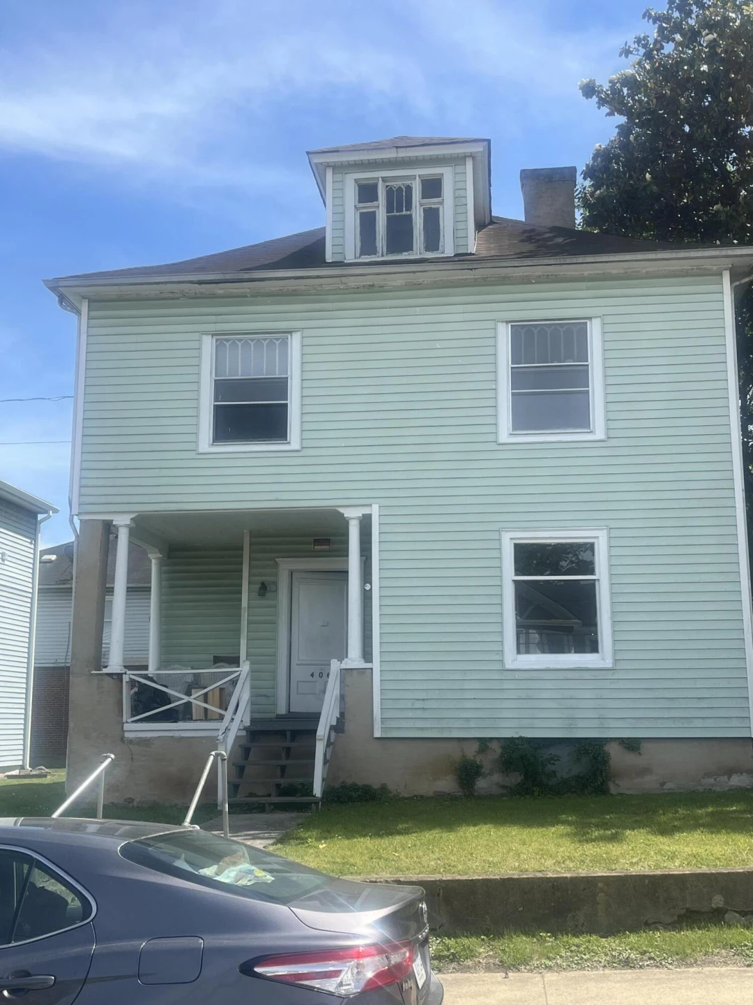 406 Mountain AVE SW