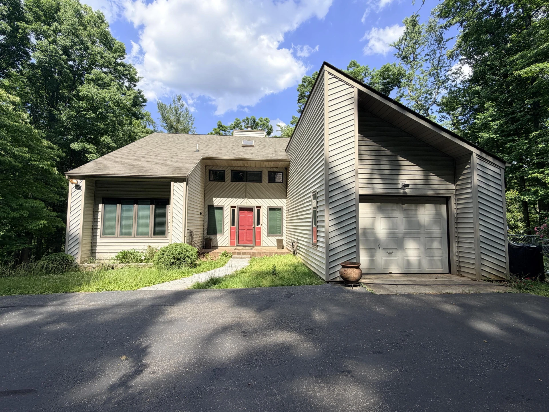 1051 Windfield LN