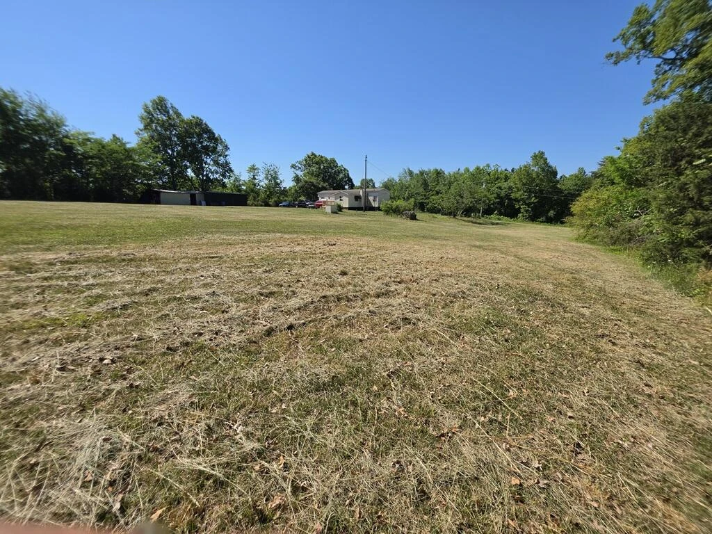 369 Glenview DR - Photo 12
