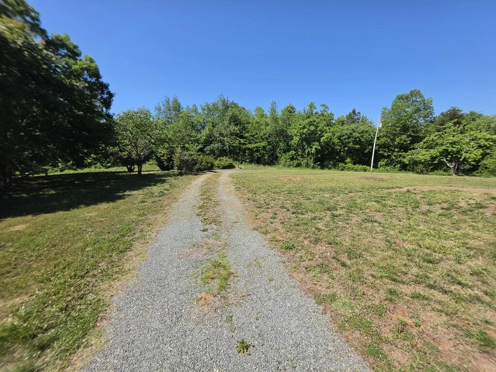369 Glenview DR - Photo 13