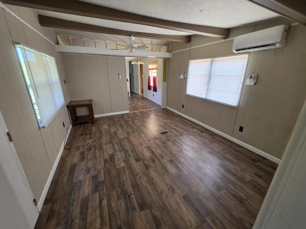 369 Glenview DR - Photo 15