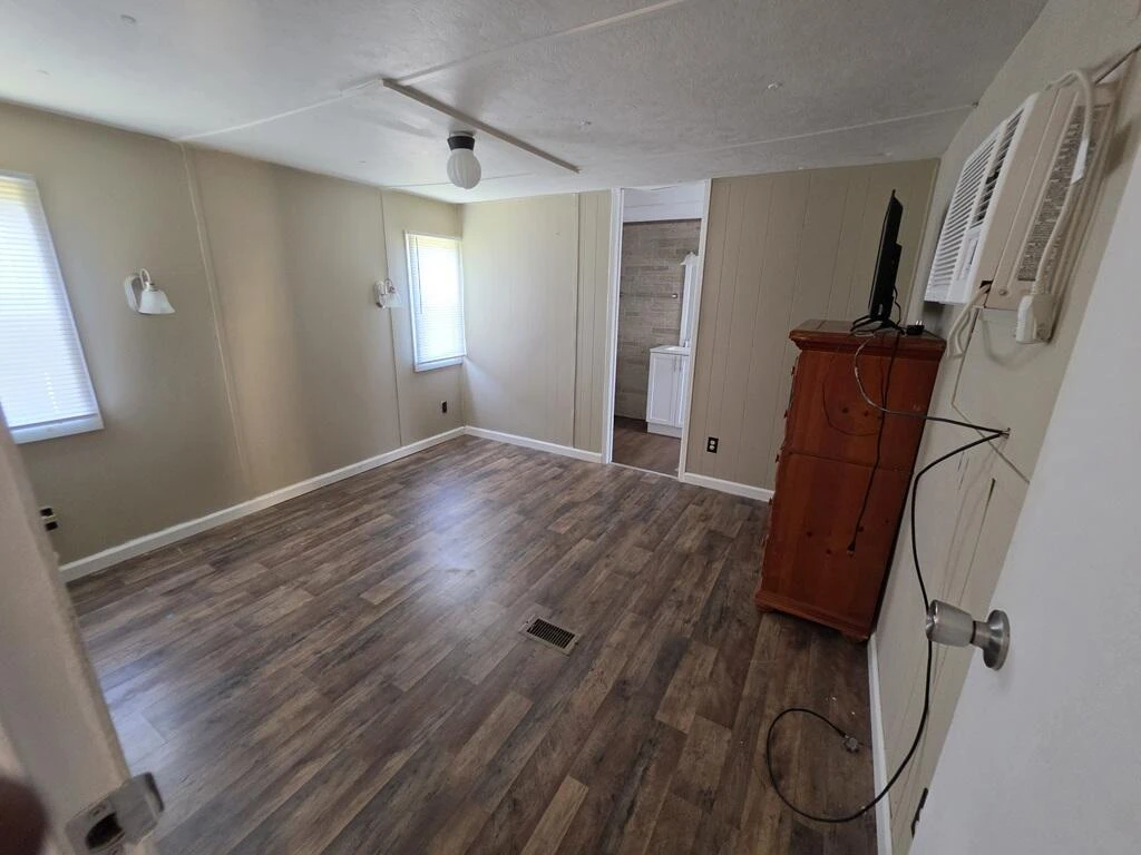 369 Glenview DR - Photo 22