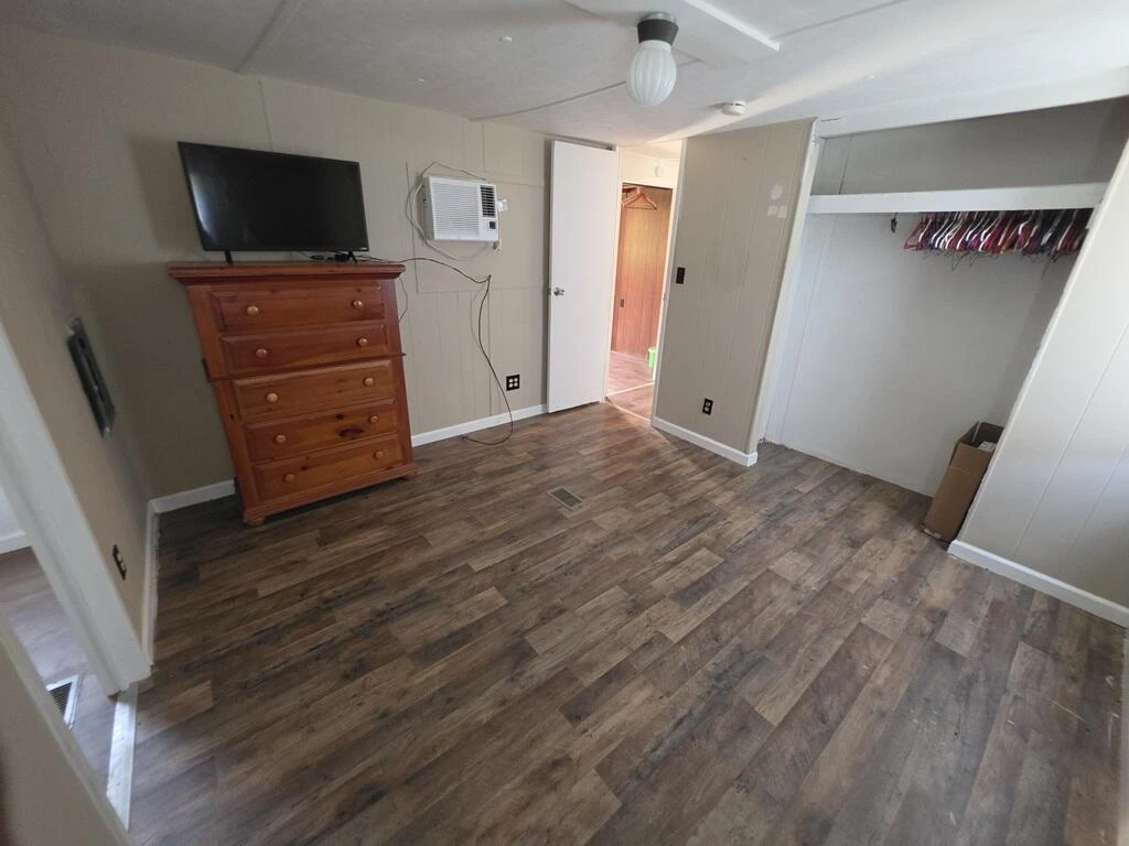369 Glenview DR - Photo 23