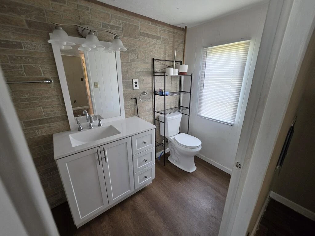 369 Glenview DR - Photo 24