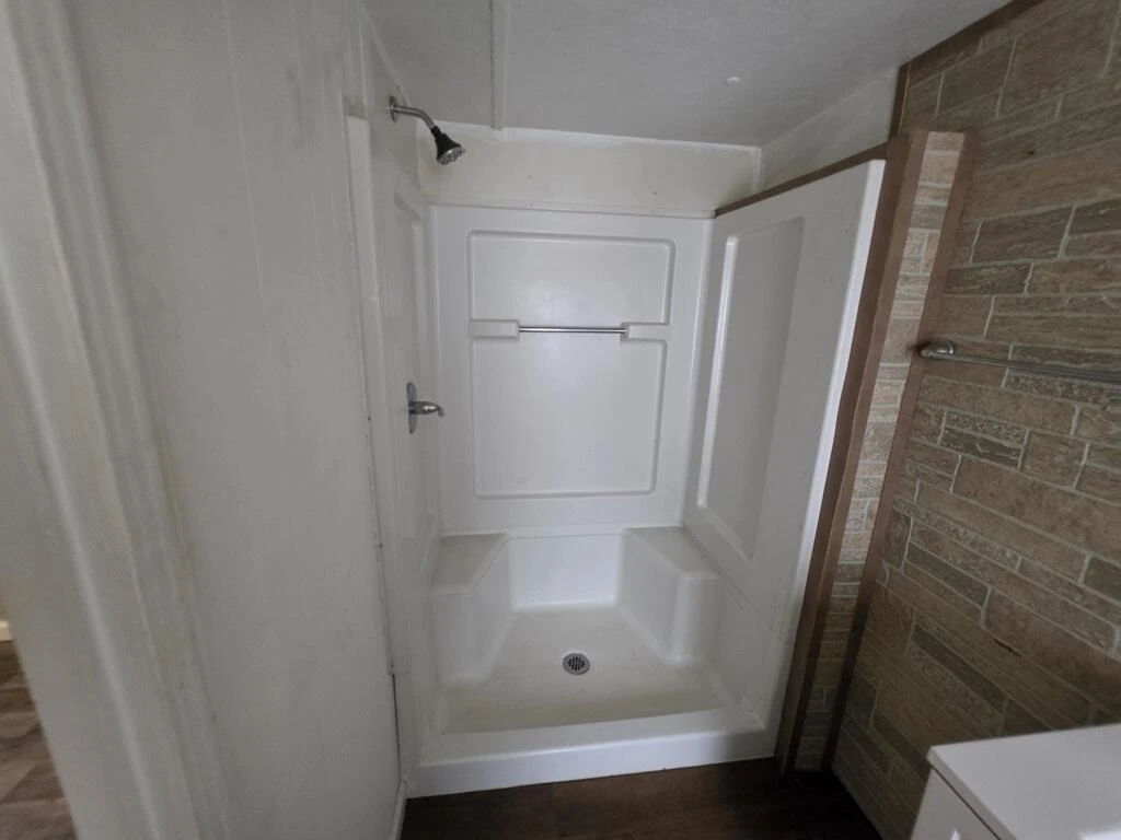 369 Glenview DR - Photo 26