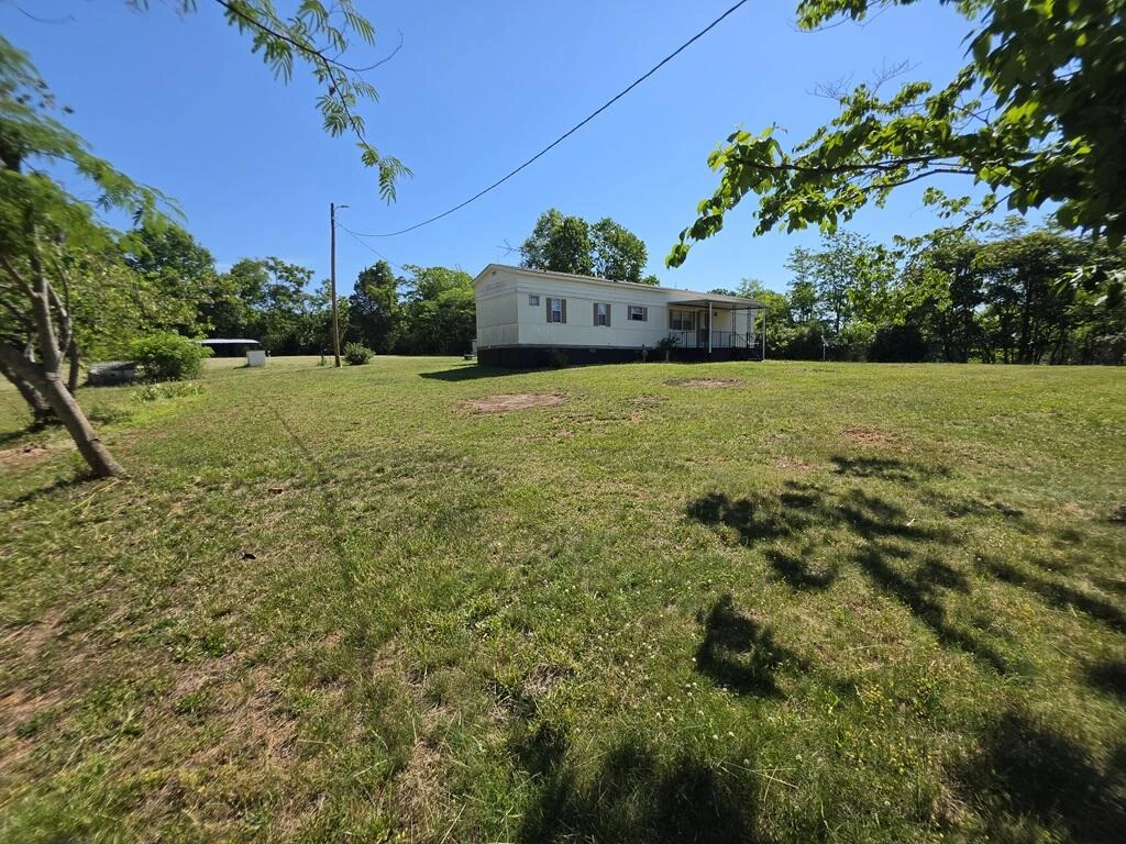369 Glenview DR - Photo 37
