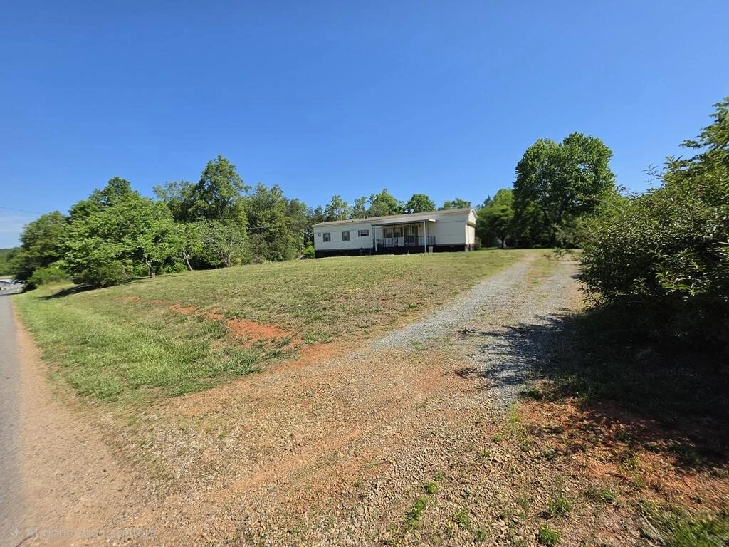 369 Glenview DR - Photo 38