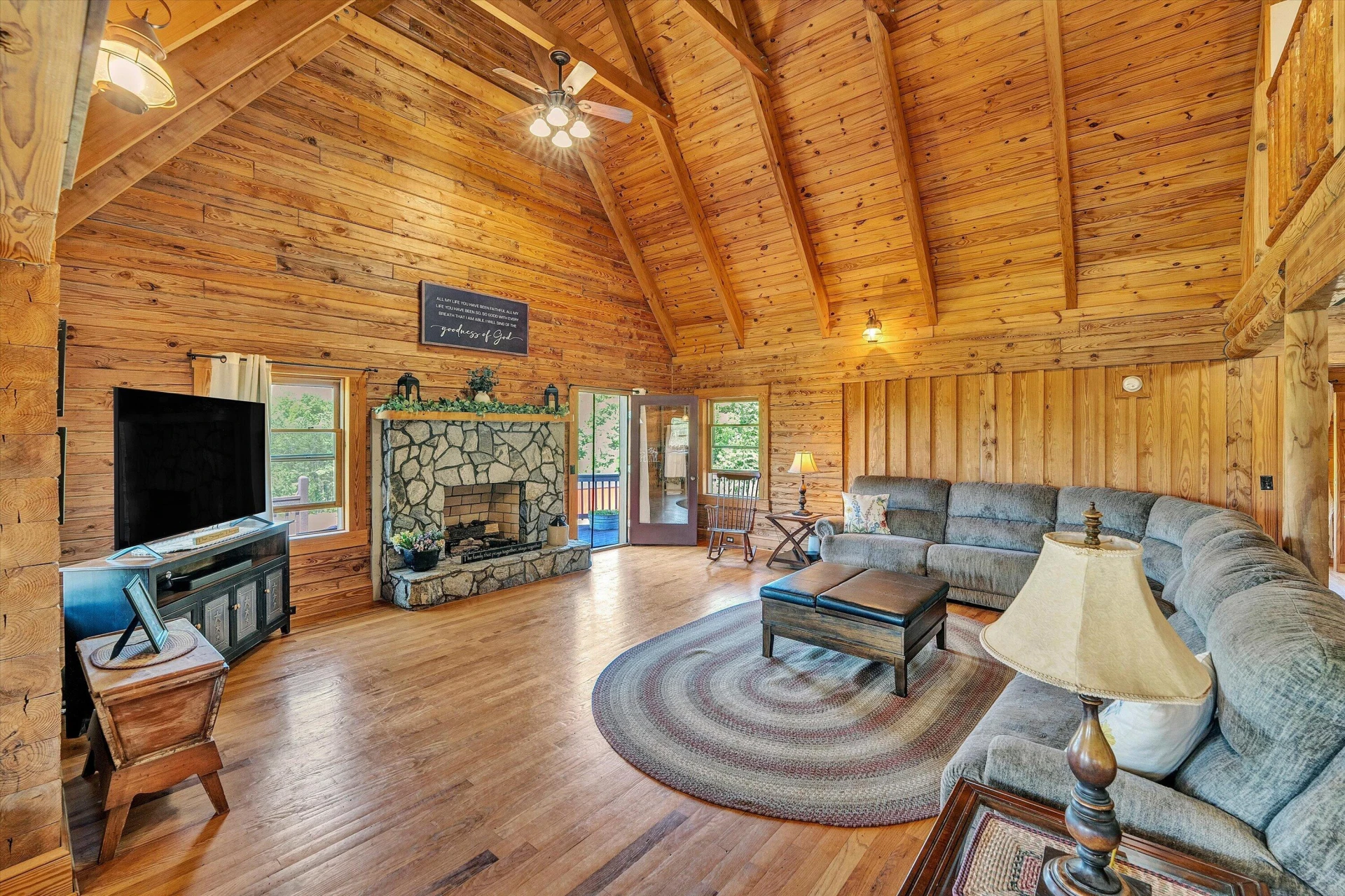 180 Thompson Ridge CIR - Photo 11