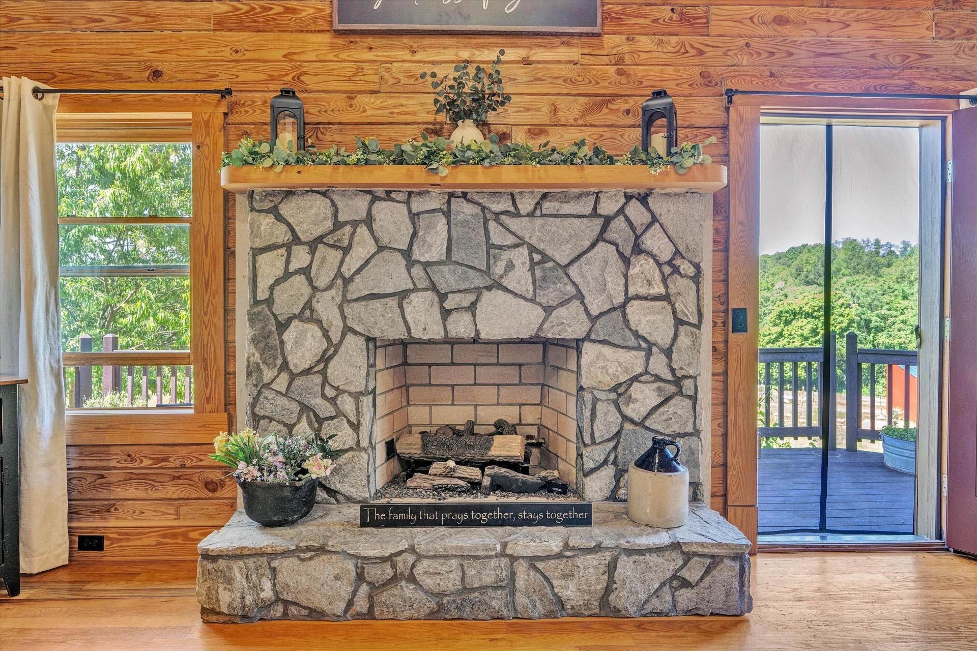 180 Thompson Ridge CIR - Photo 12