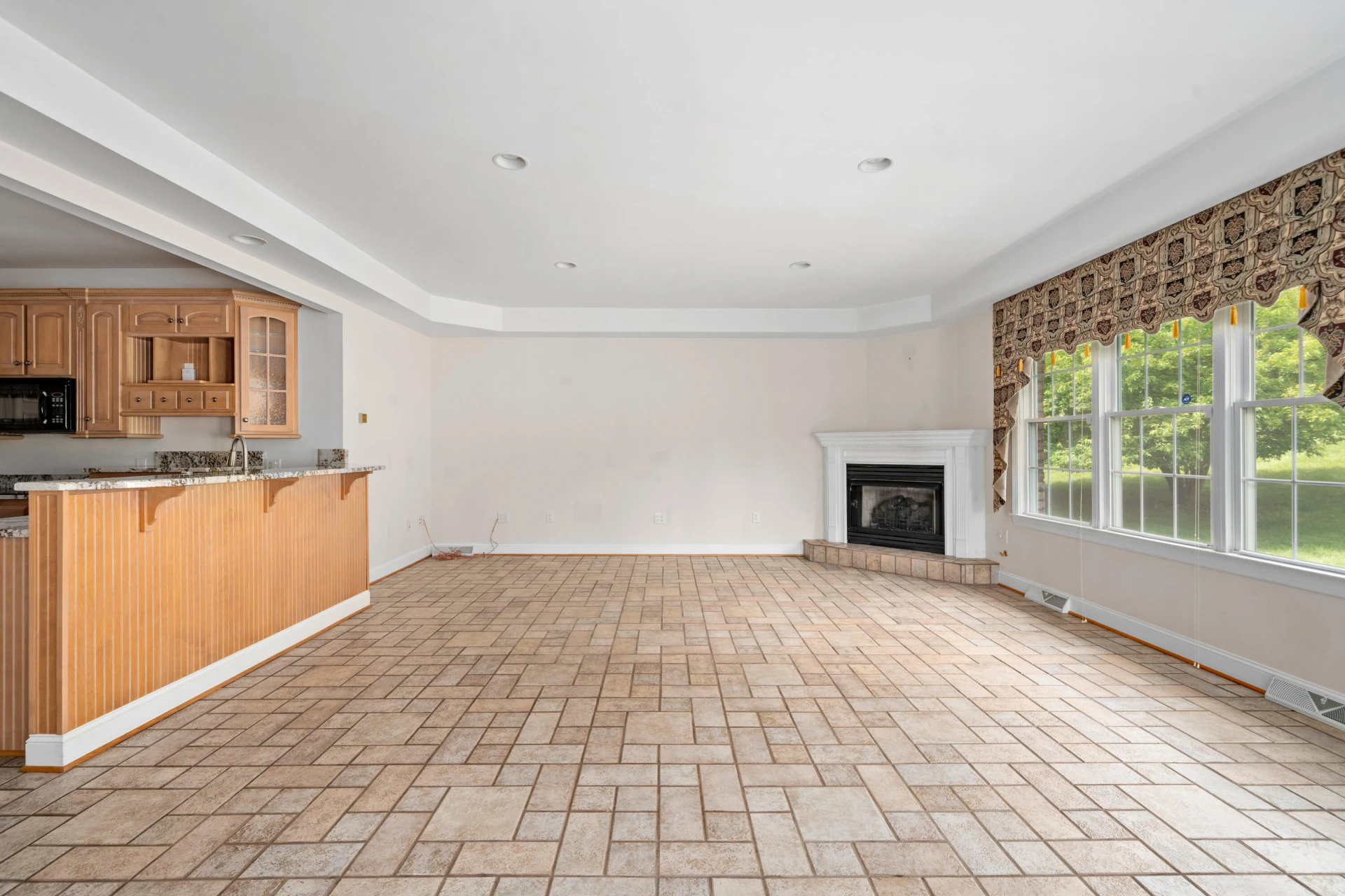 525 Orchard Lake DR - Photo 9