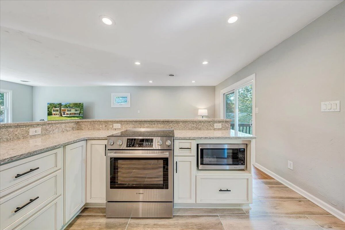 2116 Wesvan DR - Photo 10