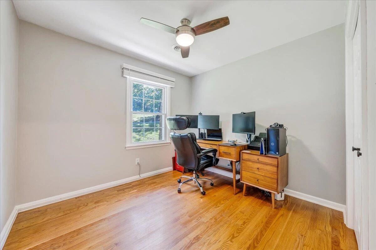 2116 Wesvan DR - Photo 32