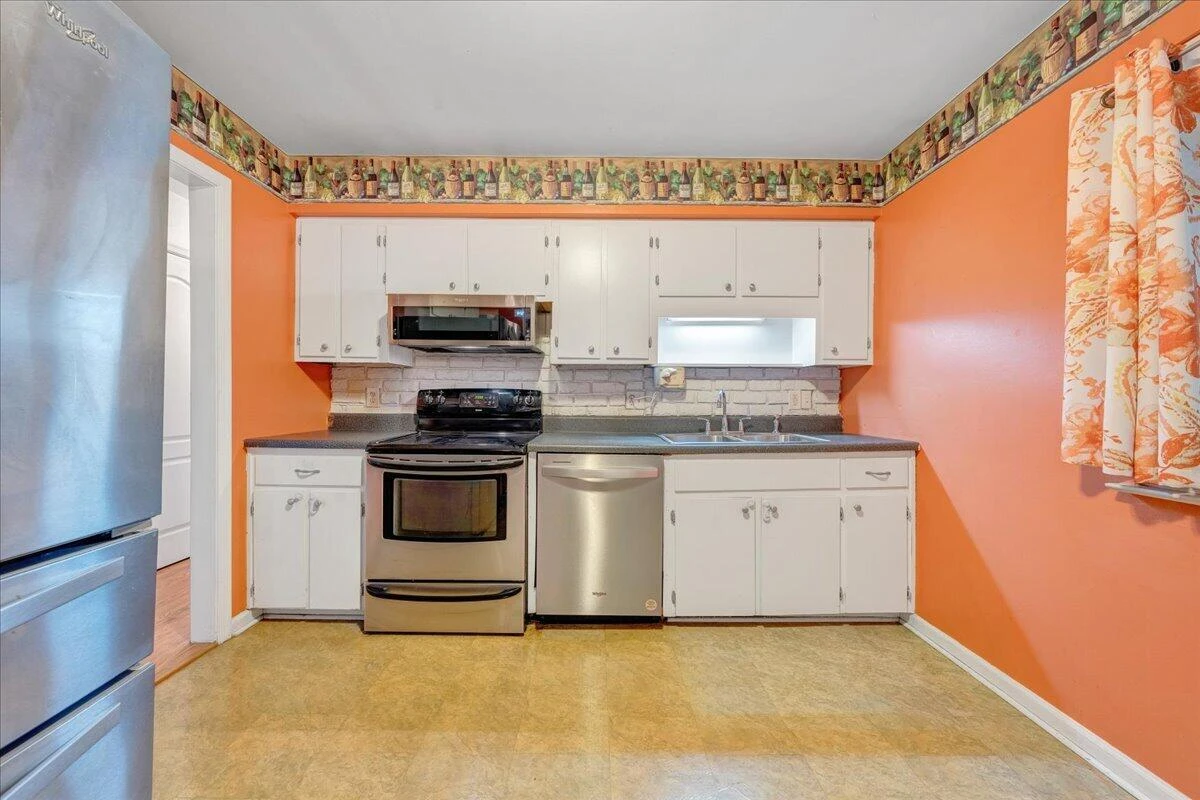 4761 Arnold DR NE - Photo 10
