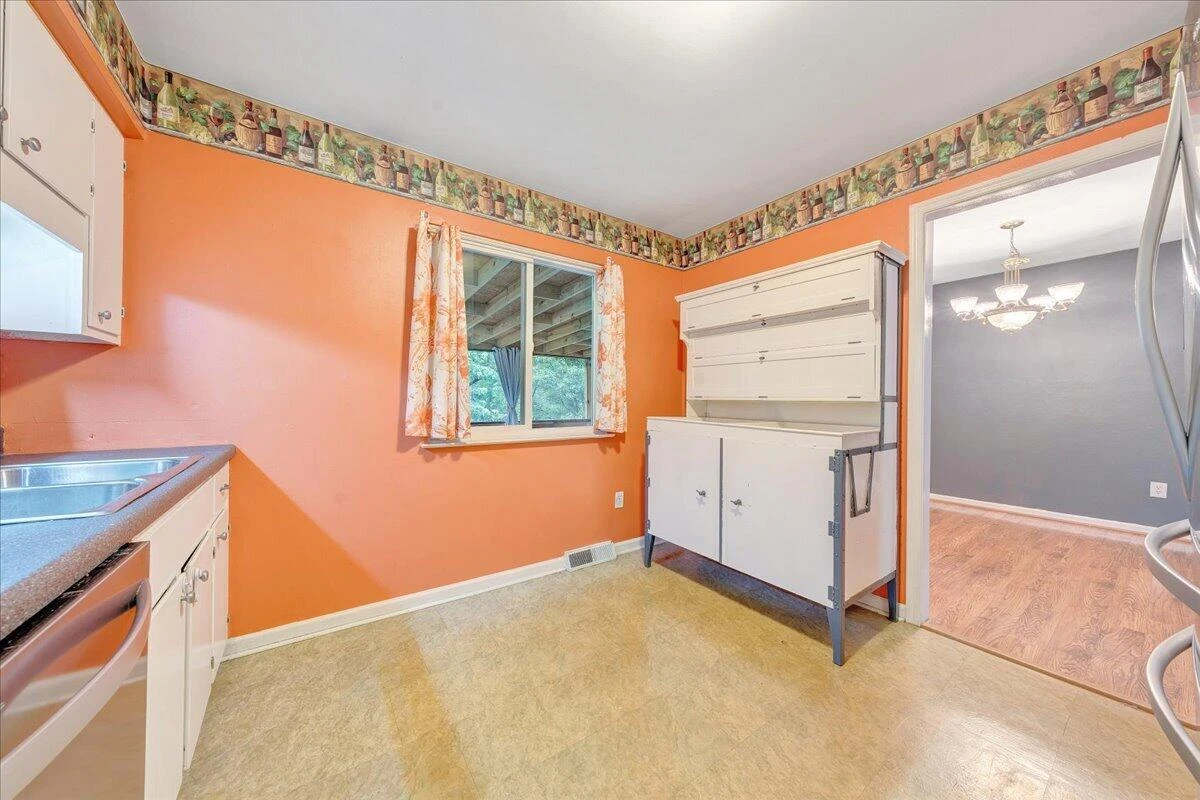4761 Arnold DR NE - Photo 11