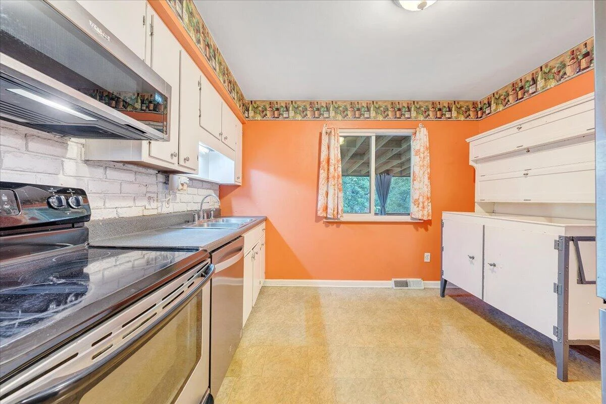 4761 Arnold DR NE - Photo 12