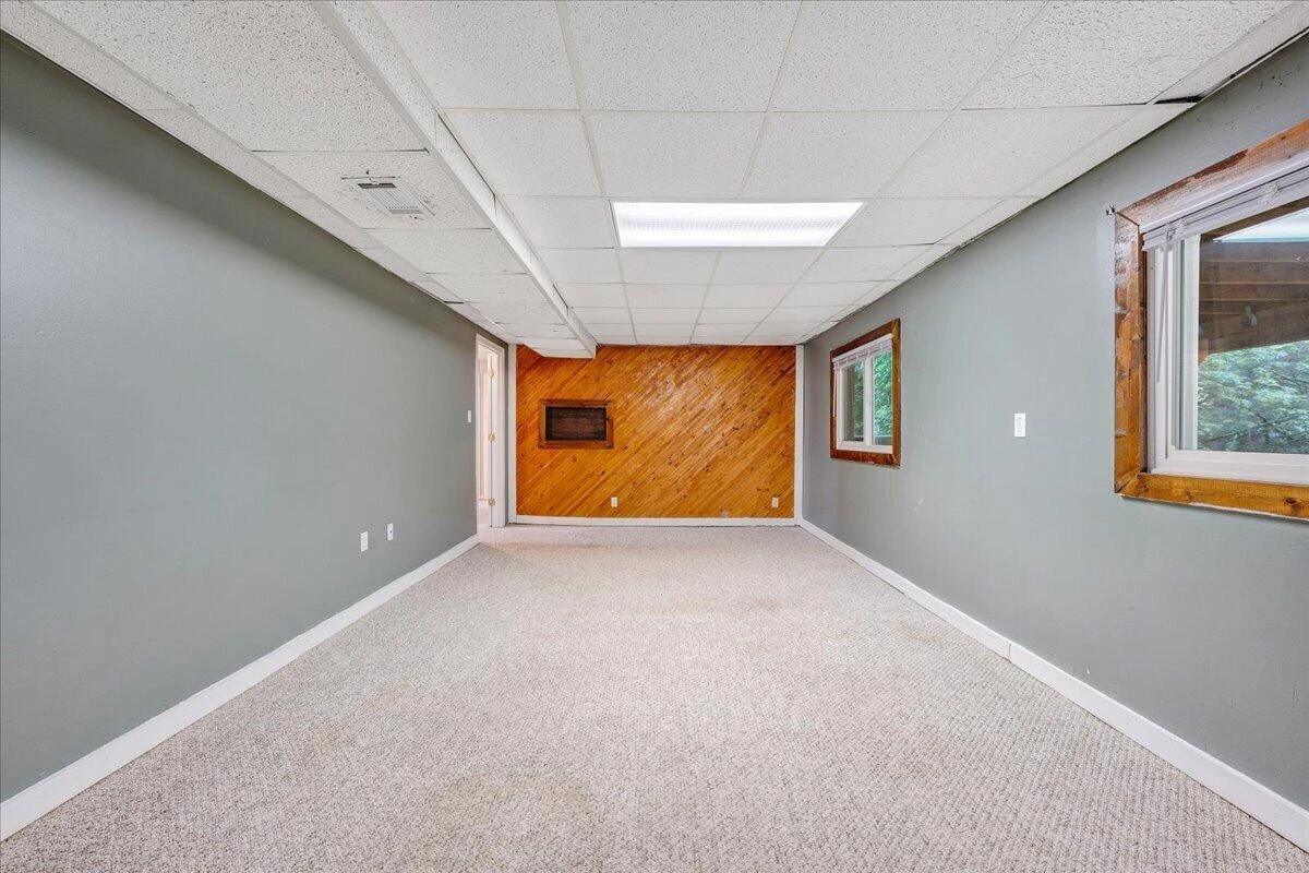4761 Arnold DR NE - Photo 17
