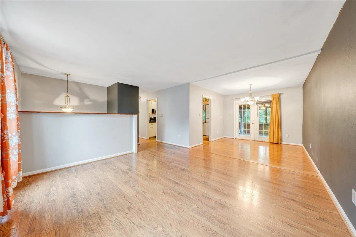 4761 Arnold DR NE - Photo 5