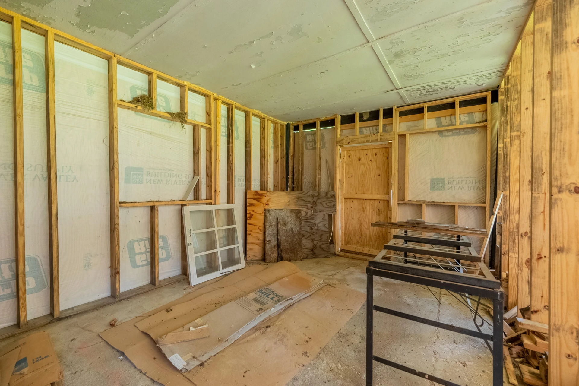 8730 Lee DR NE - Photo 21