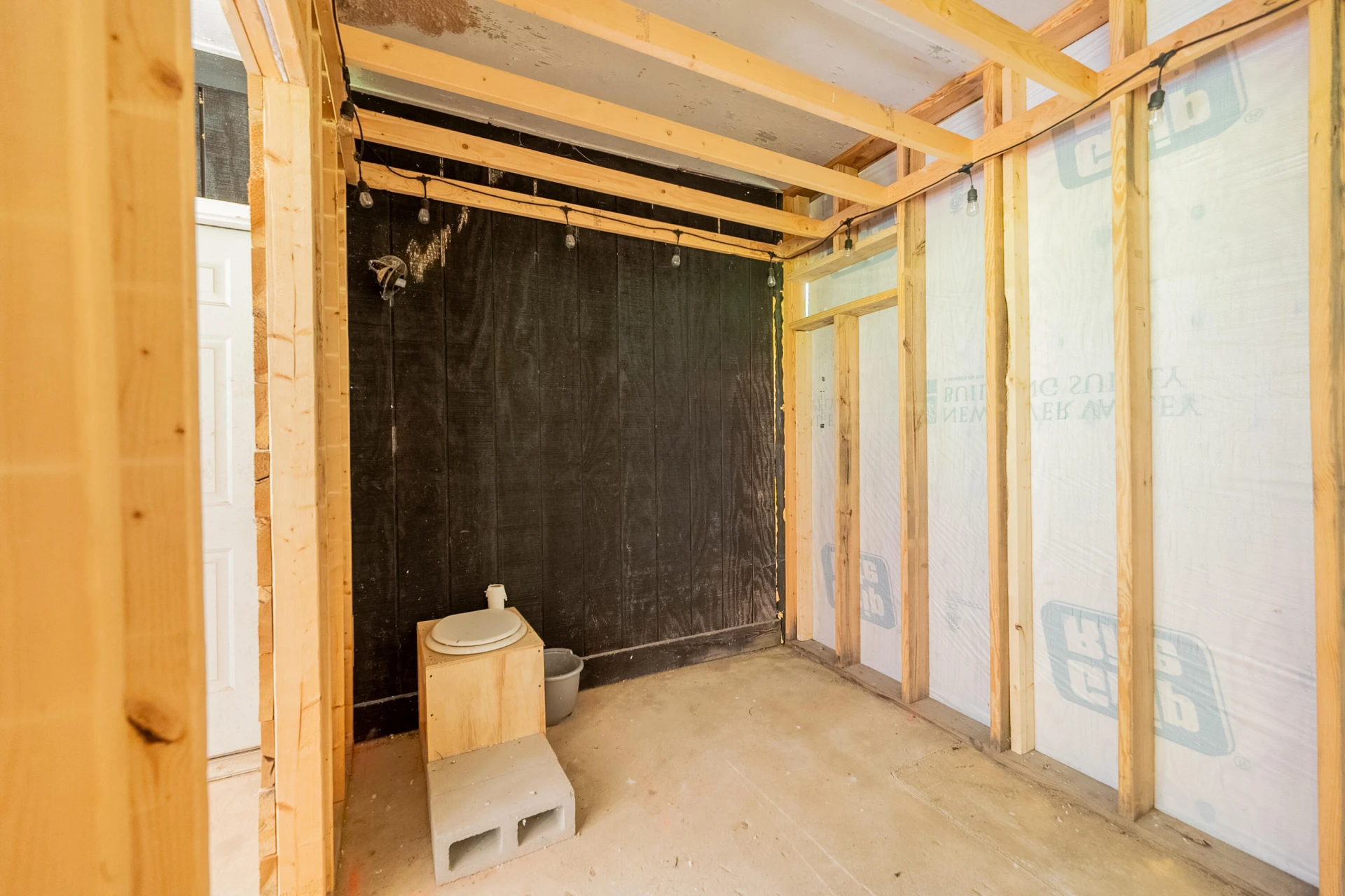 8730 Lee DR NE - Photo 23