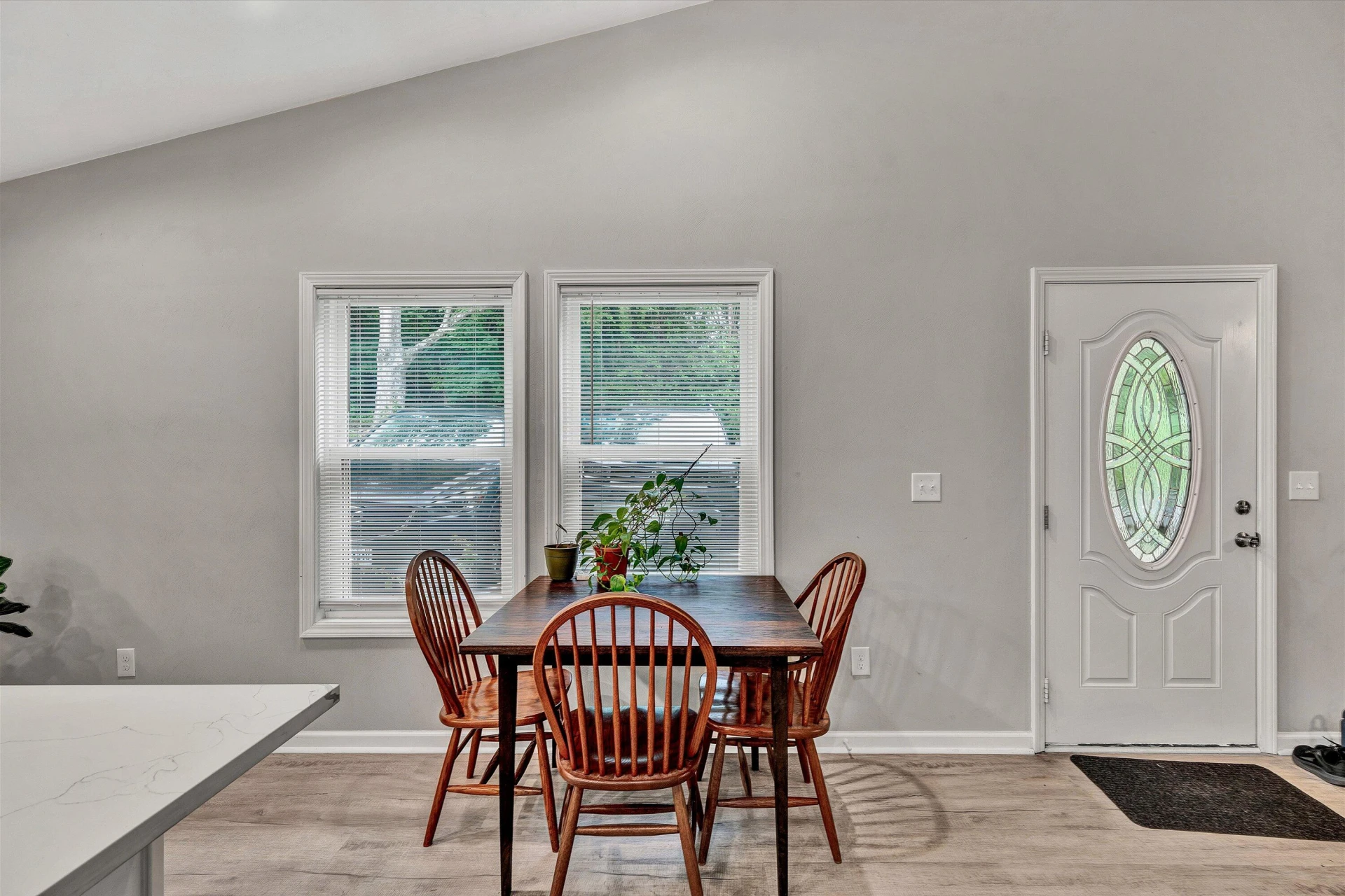 1718 Dundee AVE SE - Photo 3